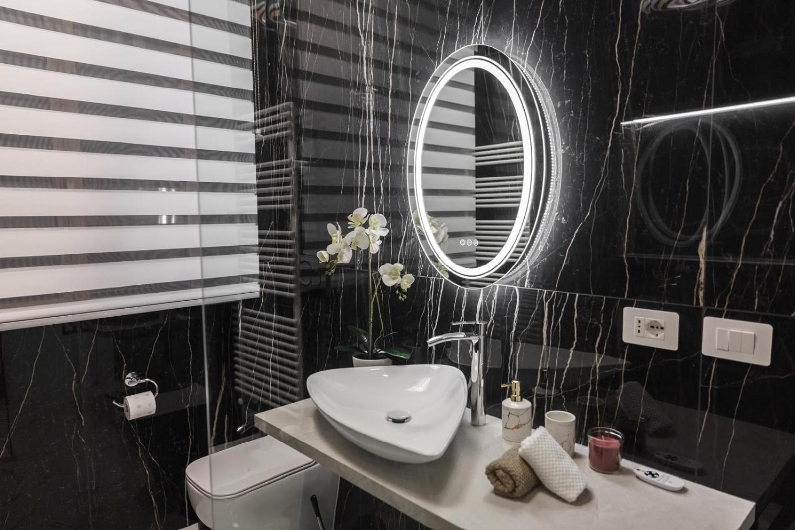 Room& Breakfast Martin'S Luxury โบโลญญา ภายนอก รูปภาพ